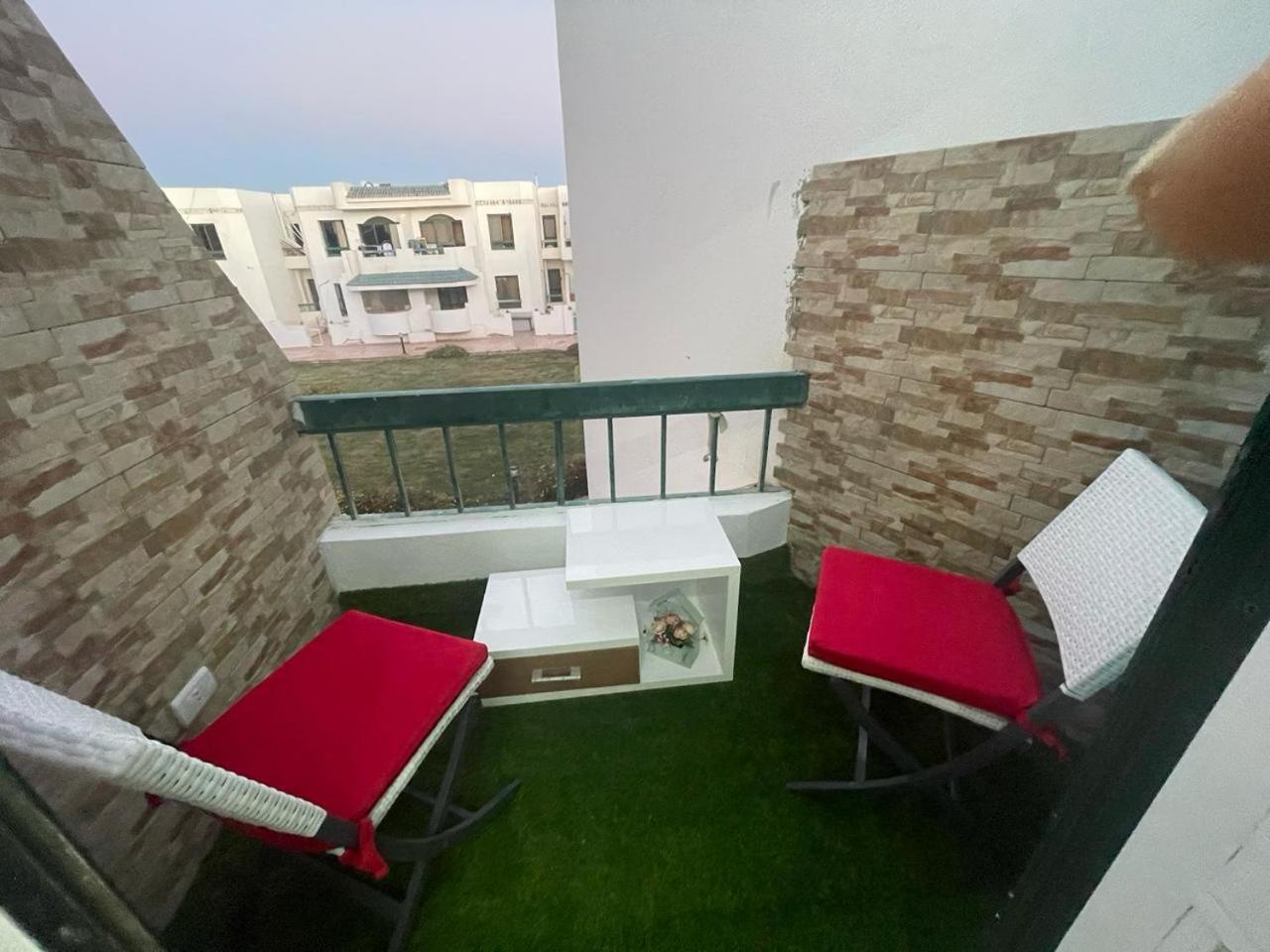 Naama Bay Apartment-Wifi シャルム・エル・シェイク エクステリア 写真